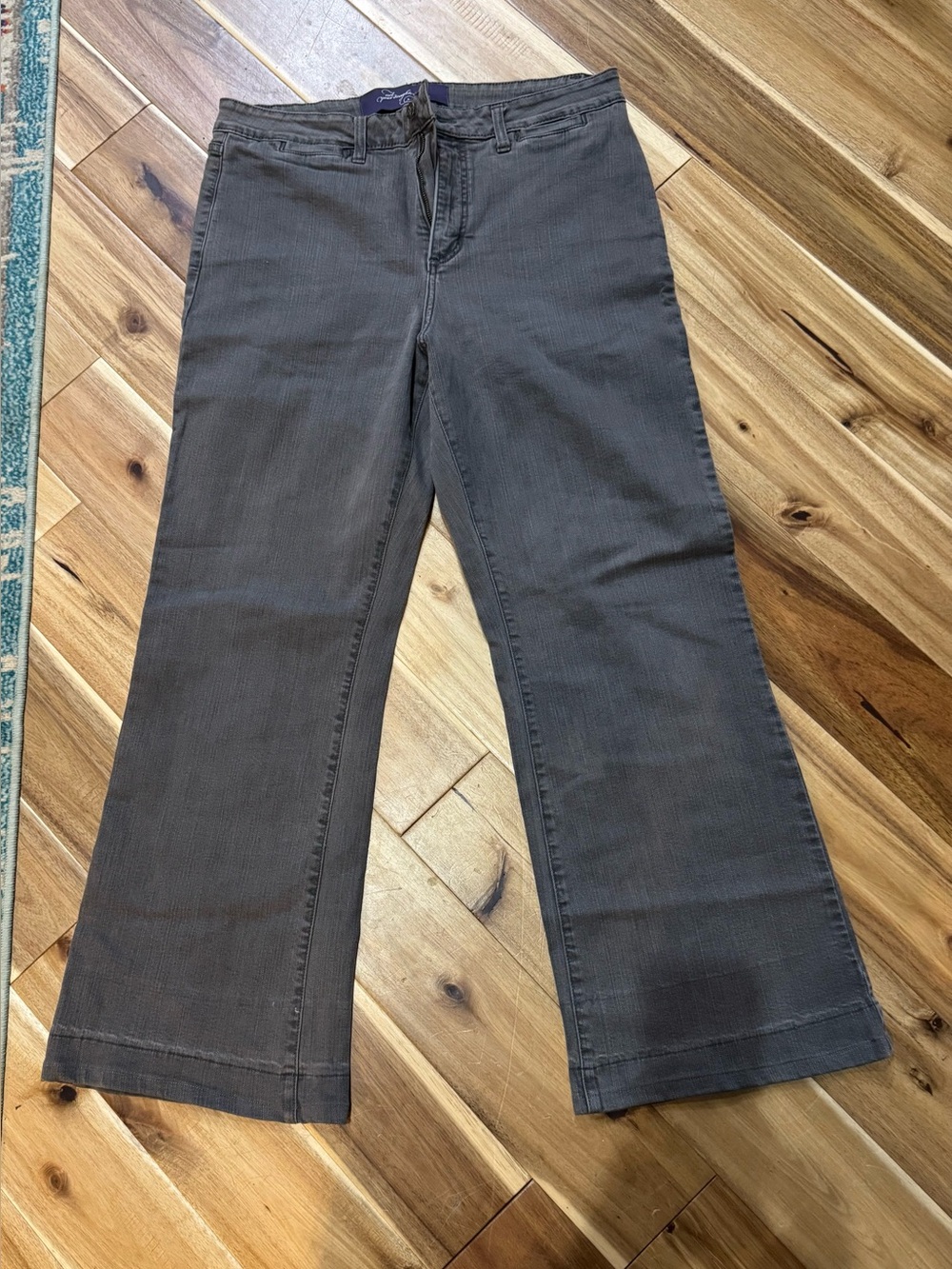 NYDJ jeans in Gray size 16.